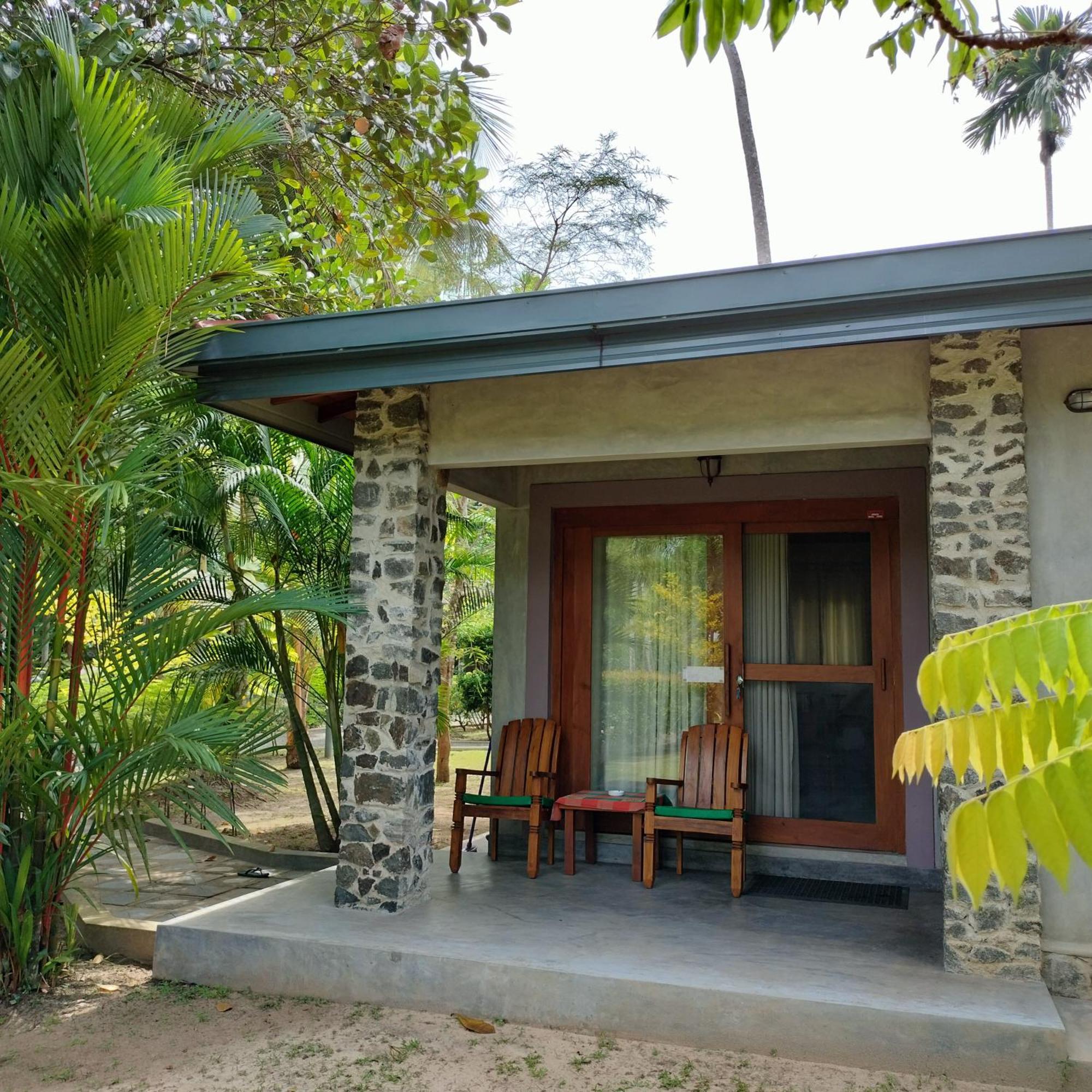 Avalon Village Resort Induruwa Εξωτερικό φωτογραφία
