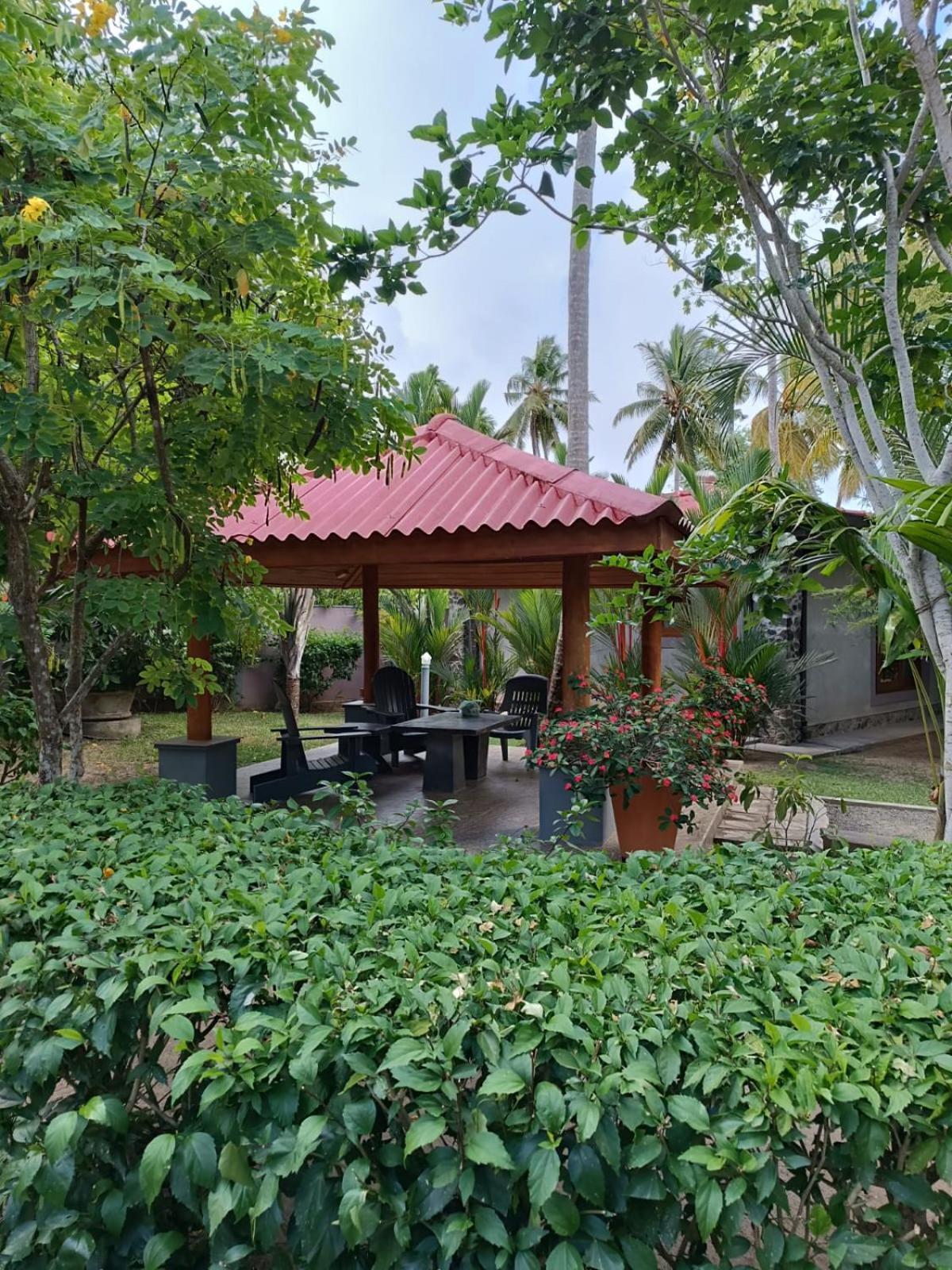 Avalon Village Resort Induruwa Εξωτερικό φωτογραφία